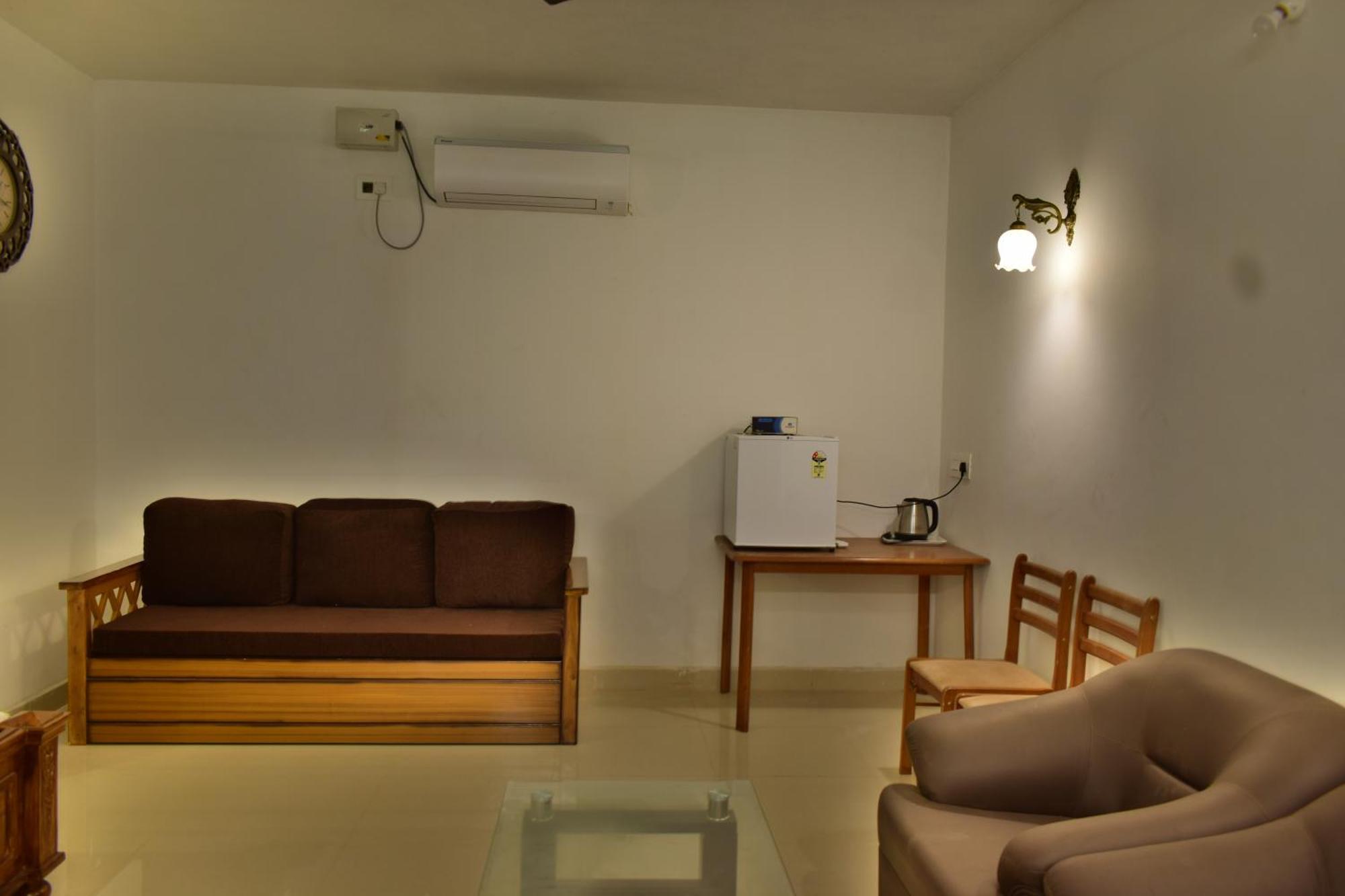 Silent Waters Resorts Yelagiri Exterior foto